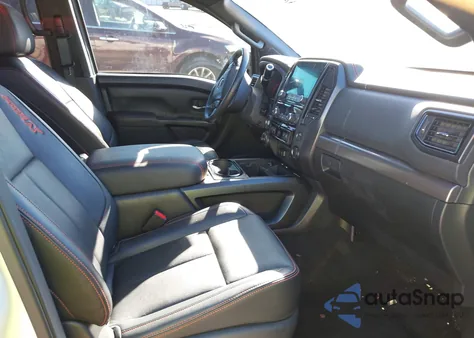 2024 Nissan Titan Pro-4X 4X4 z USA, uszkodzony, nr VIN 1N6AA1ED8RN100010